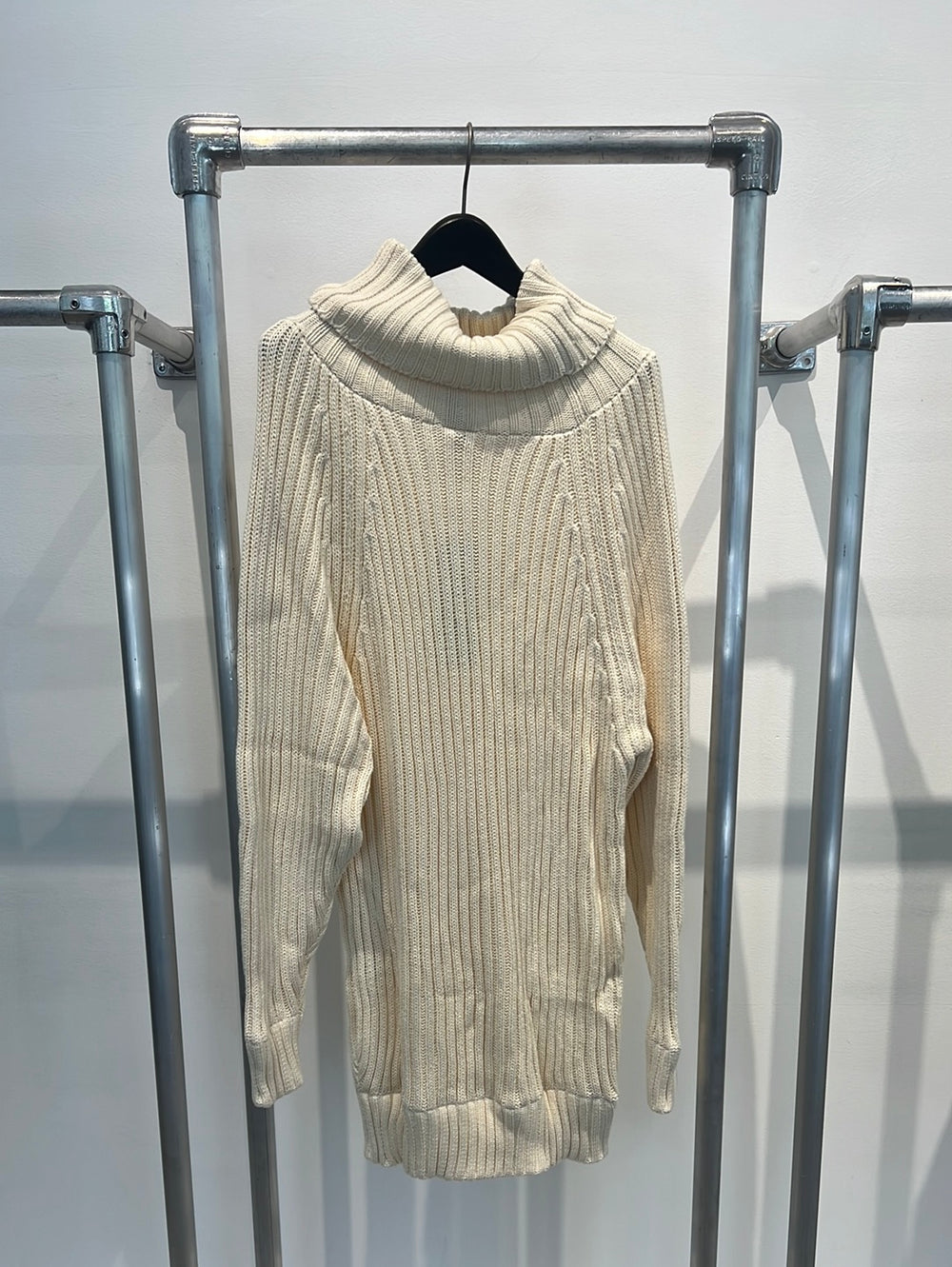 OVERSIZED SWEATER DRESS IN BONE JONNY COTA