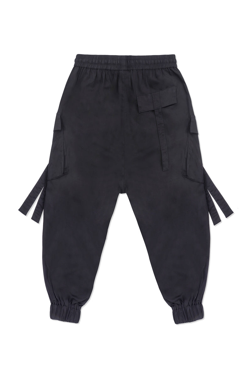 CARGO PANT IN BLACK LIGHTWEIGHT